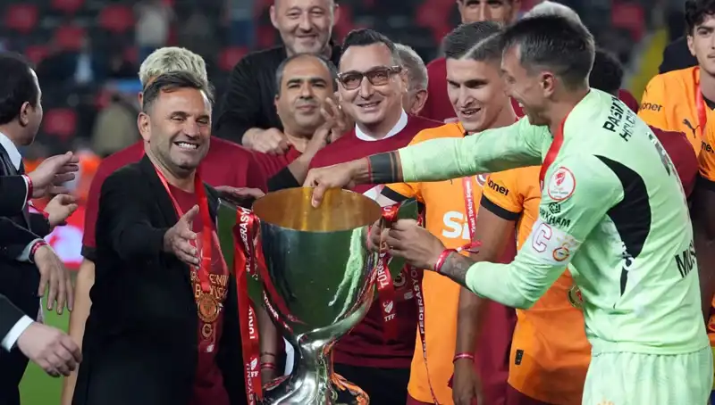 Okan Buruk, Galatasaray'daki Hedeflerini ve Gelecek Planlarını Açıkladı