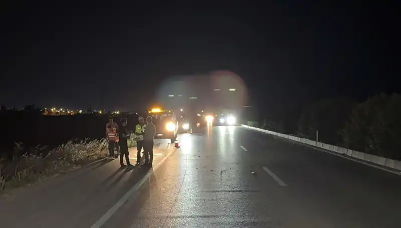 Adana'da Üç Araçlı Zincirleme Trafik Kazası: Olayın Ayrıntıları