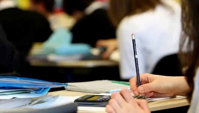 Üniversite Kontenjanlarında Beklenmedik Düşüş: Öğrenci Tercihleri Değişiyor Mu?
