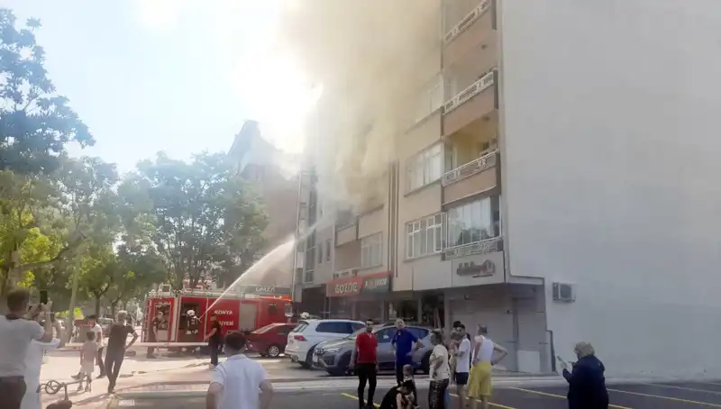 Yangında Yaralanan Aile Hastaneye Kaldırıldı: Olayın Detayları