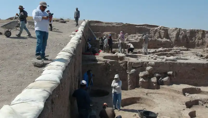 Kilis’teki Oylum Höyük’te Kazılar Sıcak Havalara Rağmen Devam Ediyor!
