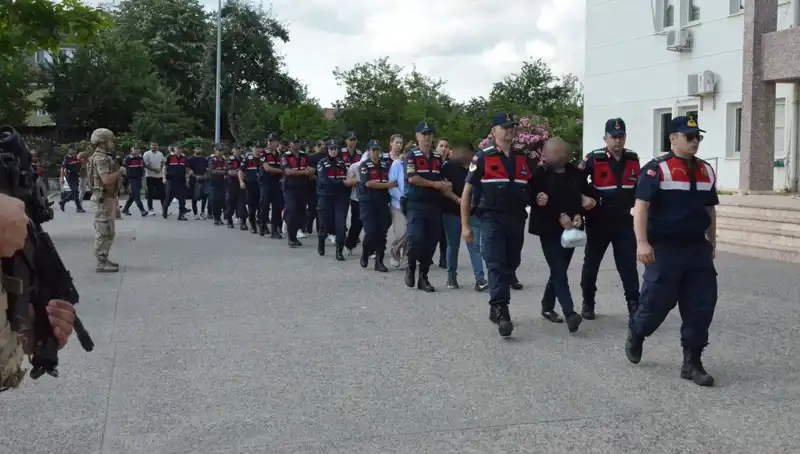 Hacizli Araçları Farklı Tasarımlarla Satma Skandalı Ortaya Çıktı