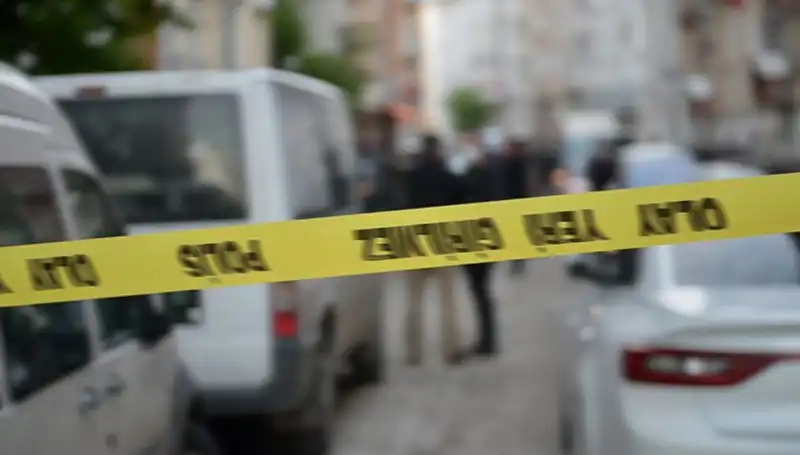 ** Satır ve Bıçakla Kavga: Birinin Ölümü, Diğerinin Yaralanmasıyla Sonuçlandı**