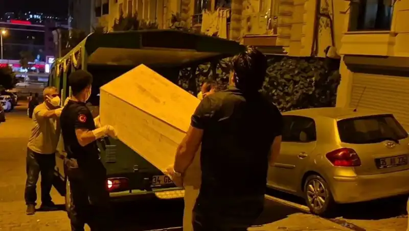 Esenyurt'ta Gizemli Ölüm: Kadın Bulundu, Olayın Ayrıntıları Neler?