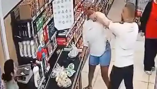 Market Kasa Sırasında Yaşanan Olay: Çocuğunun Önünde Kadına Saldırı!