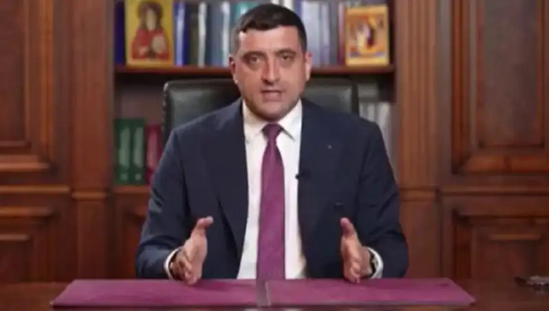 Romanya Seçimlerinde Aşırı Sağcı Aday Şimdiye Kadar En Yüksek Oy Oranını Elde Etti