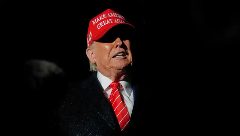 Yüksek Mahkeme’den Trump’a Göçmenlerin Yasal Statüsünü İptal Etme Yetkisi