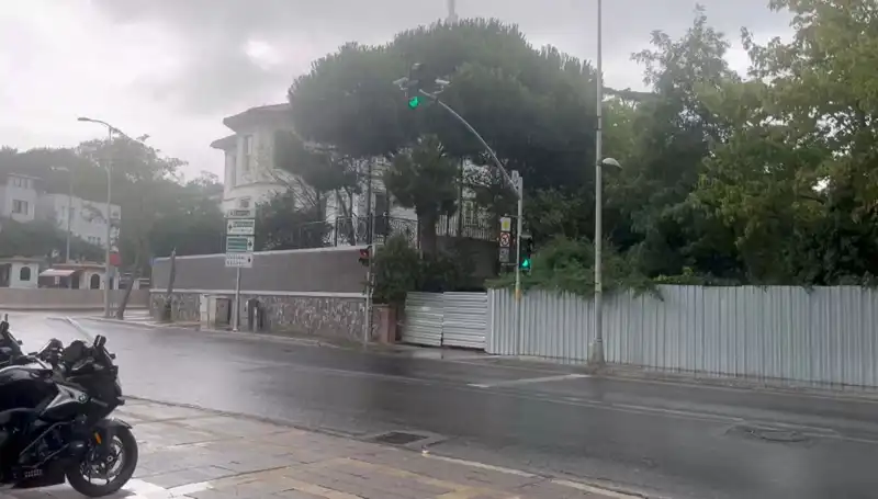 İstanbul’u Vuran Sağanak Yağış: Beklenmedik Etkileri ve Önlemler
