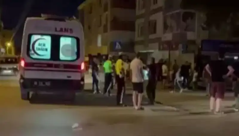 Alkollü Sürücünün Yaya Tartışması Kanlı Bitti: Kamyonet Dehşeti!