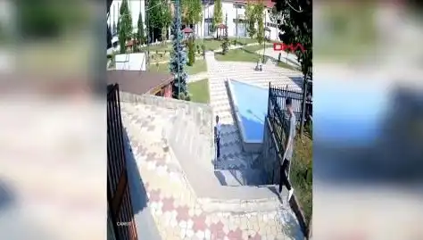 Kastamonu'da Muhtara Bıçaklı Saldırı: Uyarı Sonrası Kan Döküldü