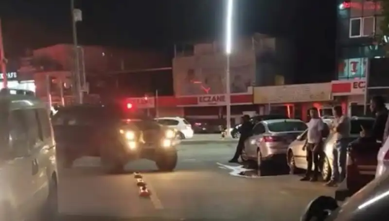 Kardeşini Bıçakla Yaralayan Anneye Feci Saldırı: Dehşet Veren Olay İhbar Edildi