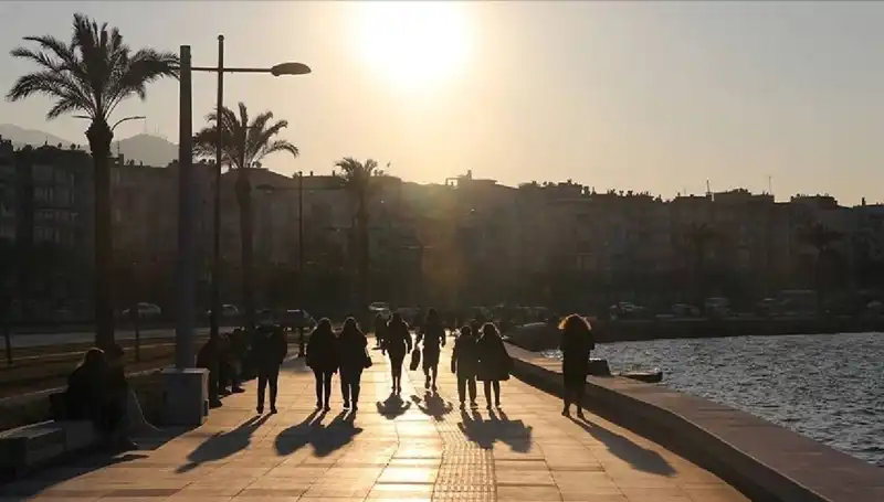 Hafta Sonu Hava Durumu: Türkiye'de Beklenen Sıcak Hava Dalgası