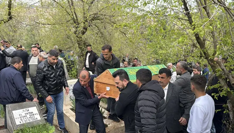Karabük'te Trajik Kaza: Hayatını Kaybeden 4 Kişi Diyarbakır'da Defnedildi