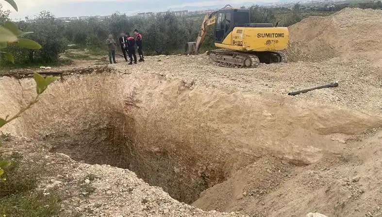 İzinsiz Kazı Yapan 4 Kişi Gözaltına Alındı: Olayın Ardındaki Gerçekler