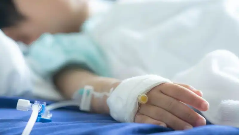 Tehlikeli Oyun: 7 Yaşındaki Çocuk Mıknatıs Yutunca Hayatta Kalmayı Başardı