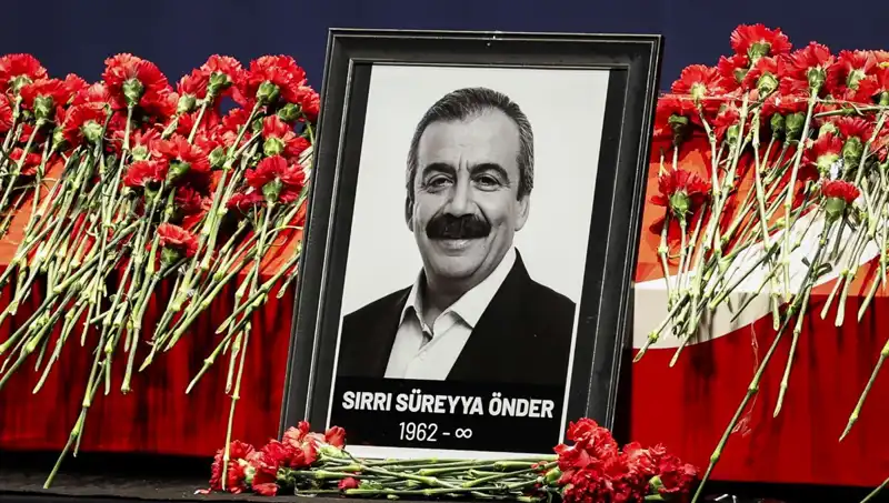 Sırrı Süreyya Önder Anması: Meclis’te Duygu Dolu Anlar