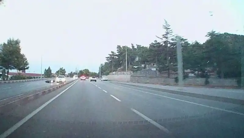 Otomobil ile Motosiklet Çarpıştı: Şok Edici Kaza Sonrası Yaralı