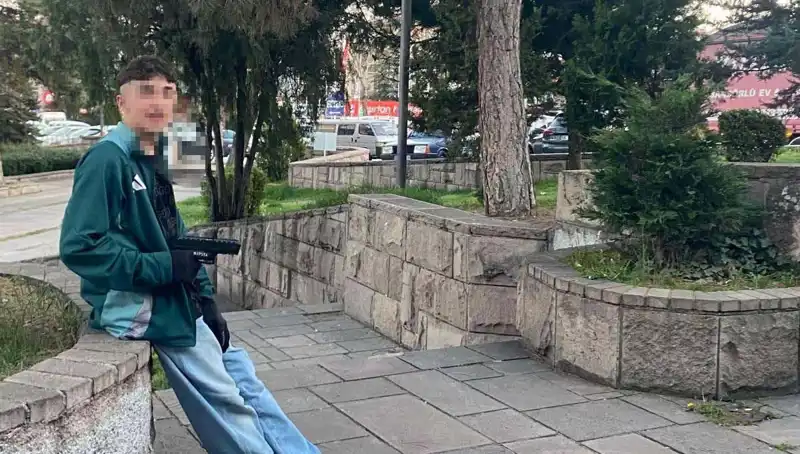 Yol Verme Kavgası: Ölümle Sonuçlanan Olayda Üç Kardeş ve Babaları Tutuklandı