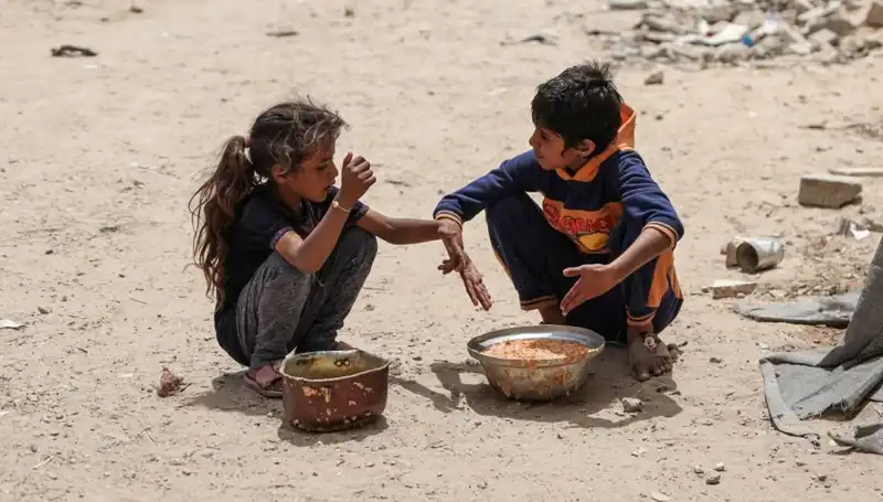 Gazze'de Dört Yaşındaki Çocuğun Açlık Nedeniyle Ölümü Dikkat Çekti